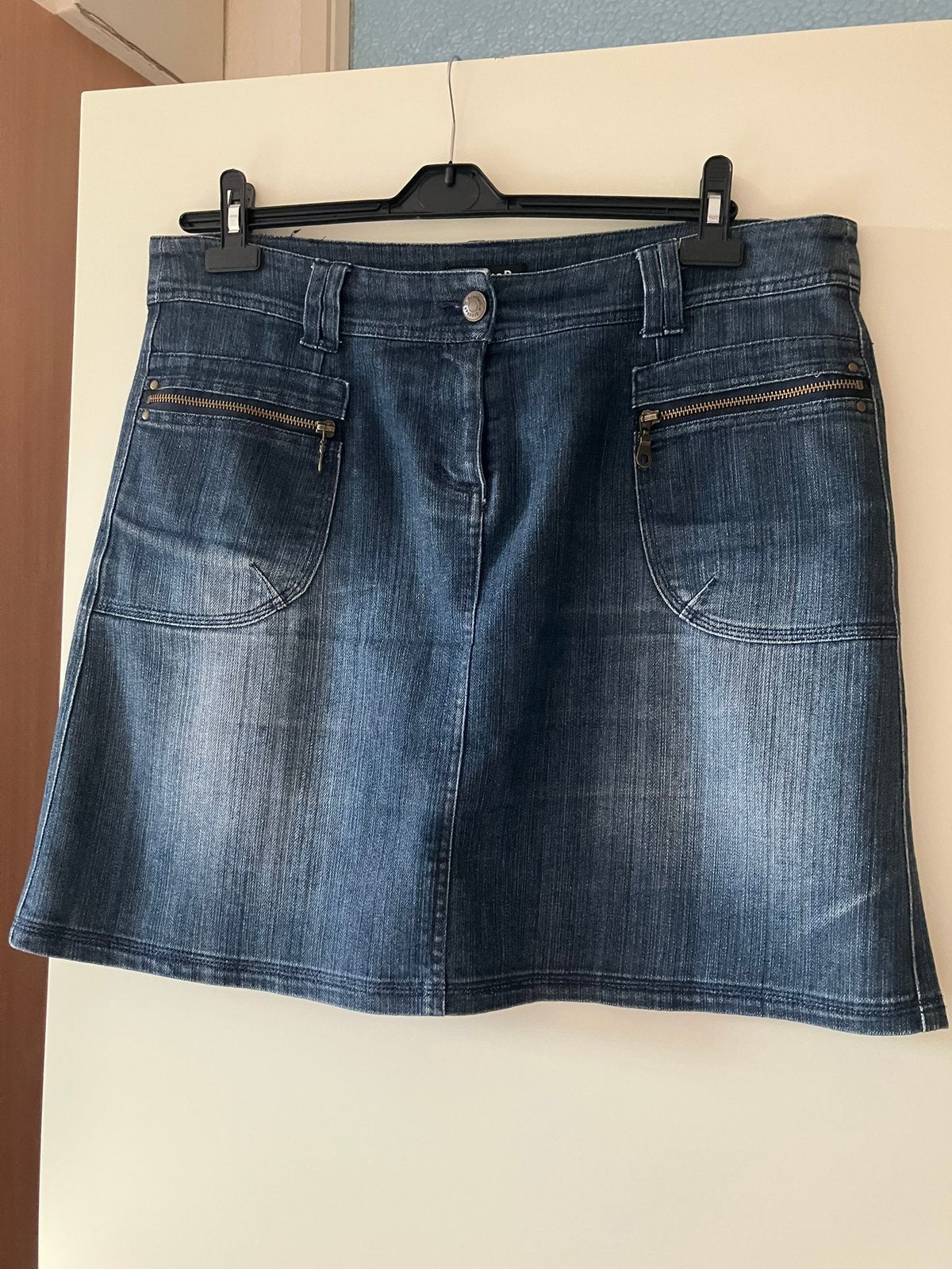 Te koop  1 spijker rokje 3,50, Blauw, Maat 42/44 (L), Ophalen of Verzenden, Zo goed als nieuw