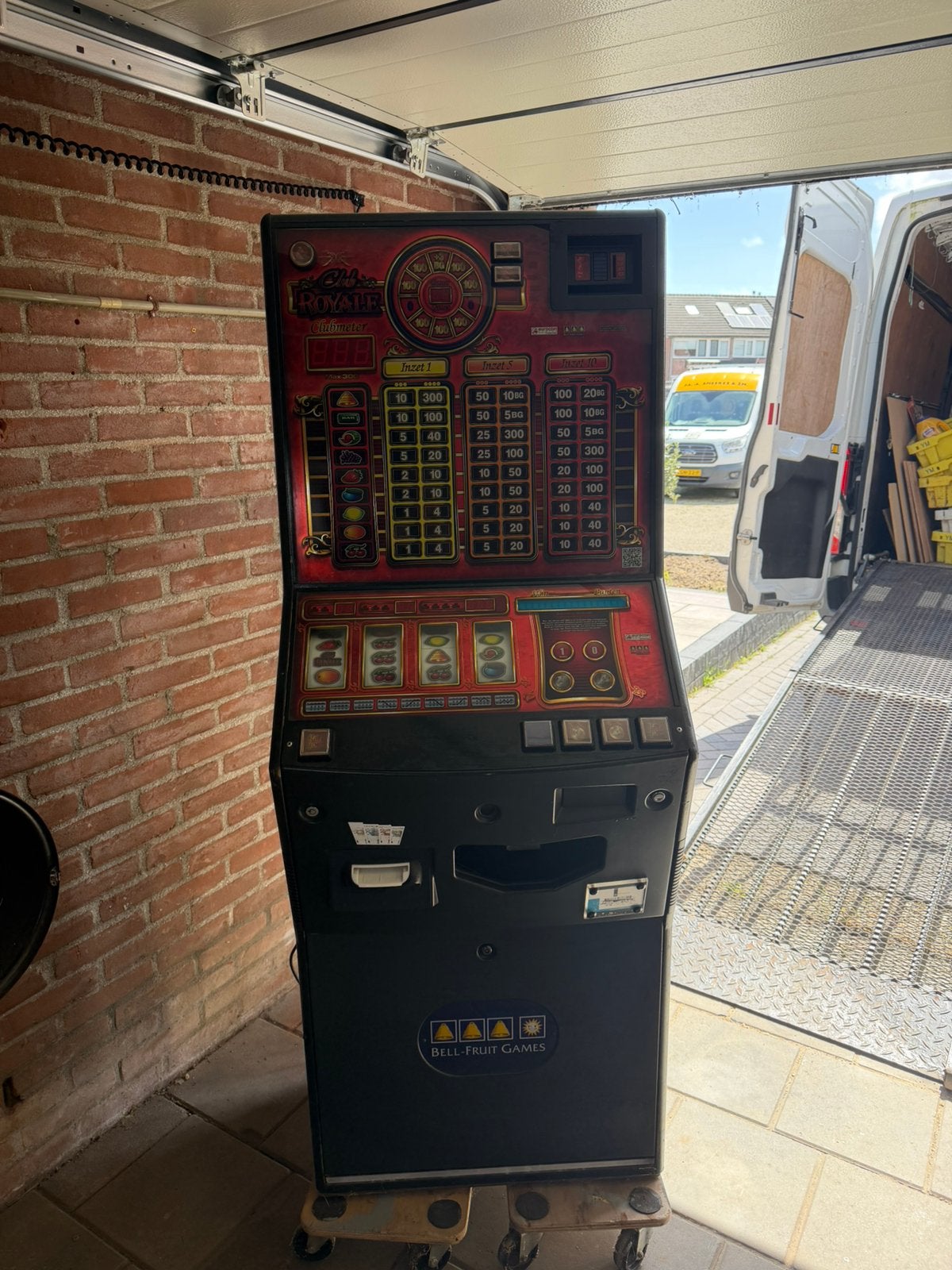 Gokkast Club Royale - Bell-Fruit Games, Verzamelen, Automaten | Gokkasten en Fruitautomaten, Overige munten, Ophalen, Gebruikt