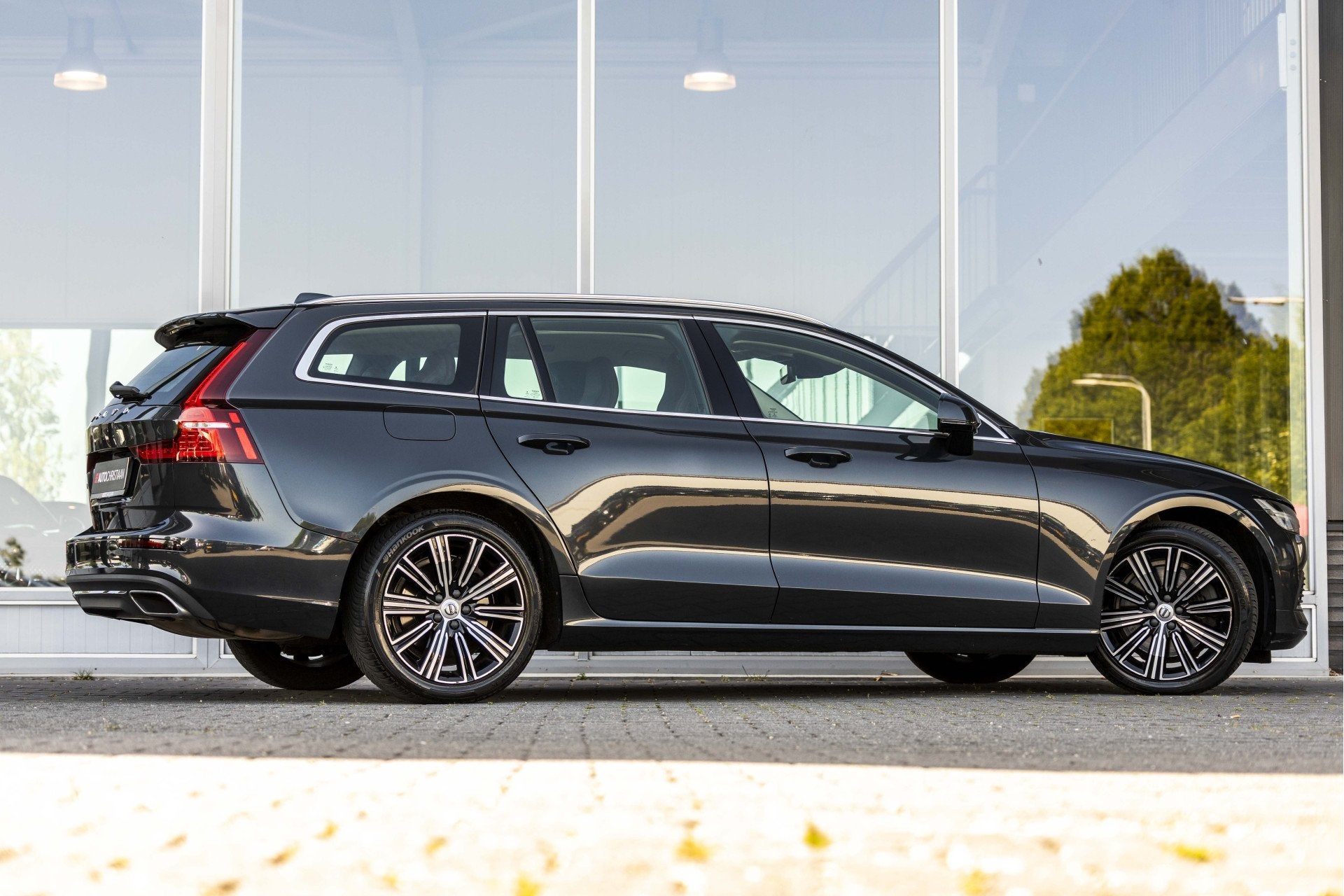 Volvo V60 2.0 T8 Twin Engine AWD Inscription | Pano | Harman, Auto's, 12 maanden, Gebruikt, Euro 6, 4 cilinders