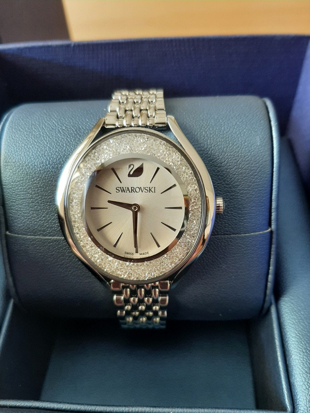 Nieuw in doos zilverkleurig Swarovski horloge - nooit gedrag, Ophalen, Nieuw, Staal, Overige merken