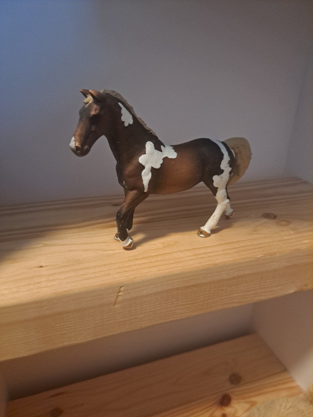 Schleich paard bruin met witte vlekken, Ophalen of Verzenden, Gebruikt, Paard, Overige typen