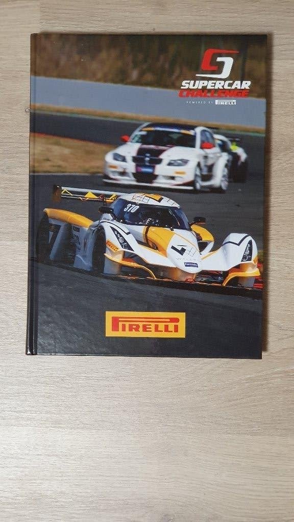 Pirelli Supercar Challange Jaarboek 2016., Boeken, Algemeen, Ophalen of Verzenden, Zo goed als nieuw, Pirelli