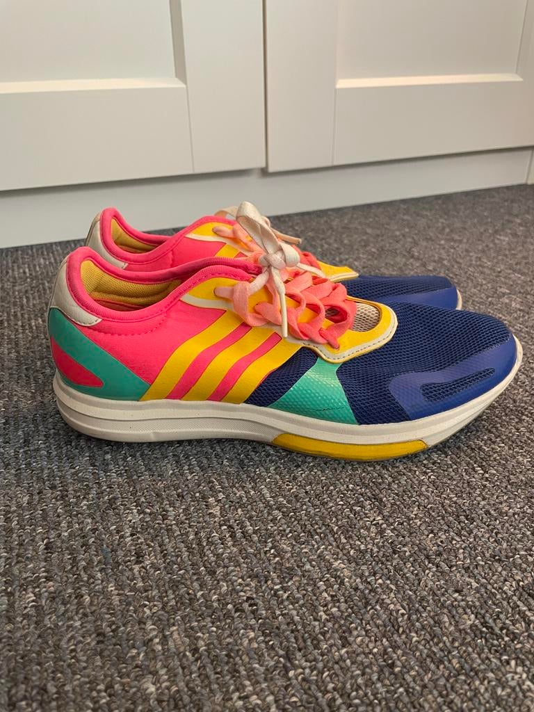 Adidas Stella McCartney Sportschoenen Dames - Maat 40, Kleding | Dames, Schoenen, Ophalen of Verzenden, Zo goed als nieuw, Overige kleuren