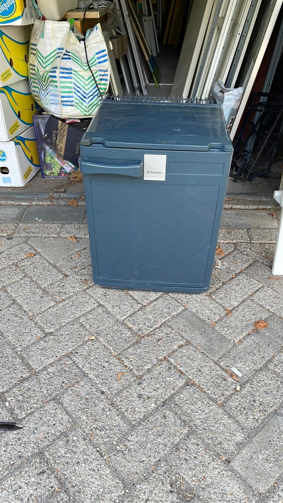 Koelkast tafelmodel DOMETIC, Ophalen, Zonder vriesvak, Minder dan 85 cm, Minder dan 75 liter