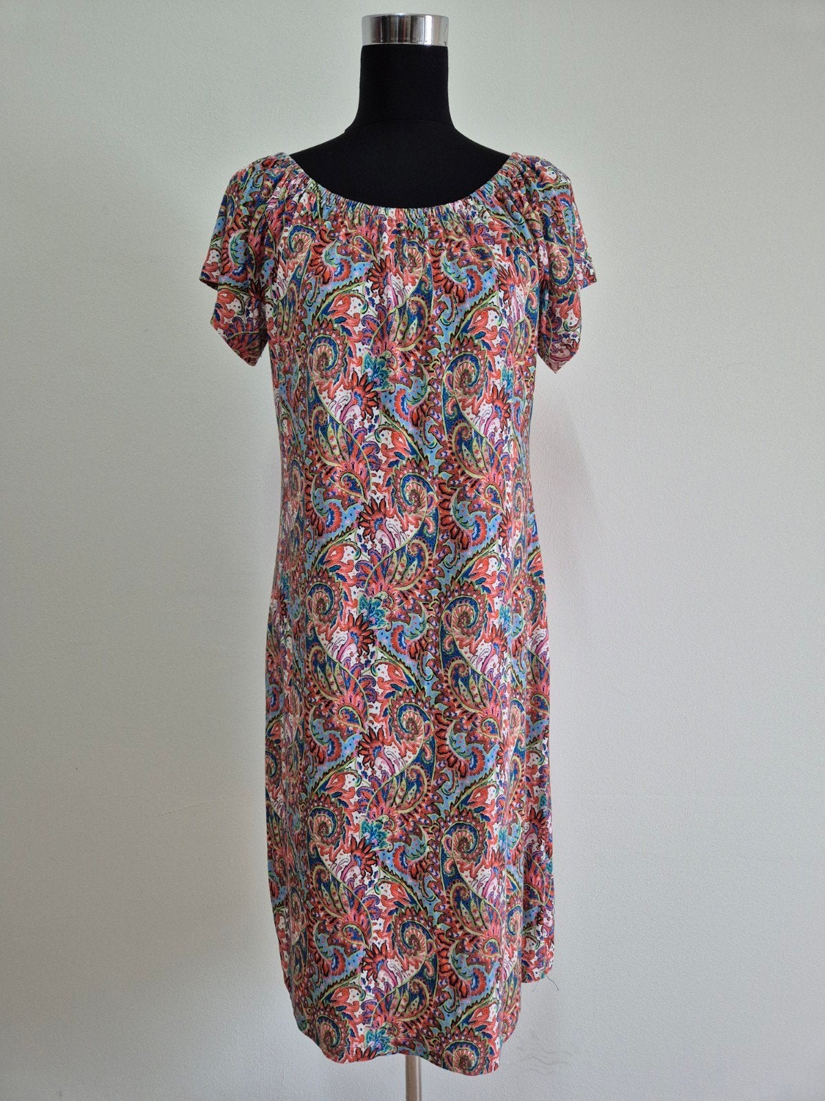 Geisha jurk met paisley print - Maat 42/44 (L), Geisha, Meerkleurig, Maat 42/44 (L), Ophalen of Verzenden