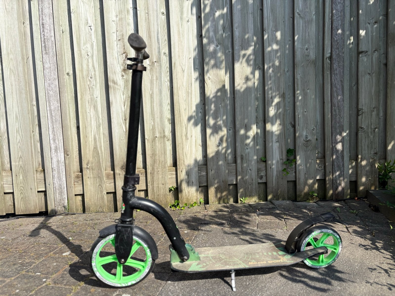 Mikado Sport Step - Zwart met Groene Wielen, Ophalen, Gebruikt, Gewone step