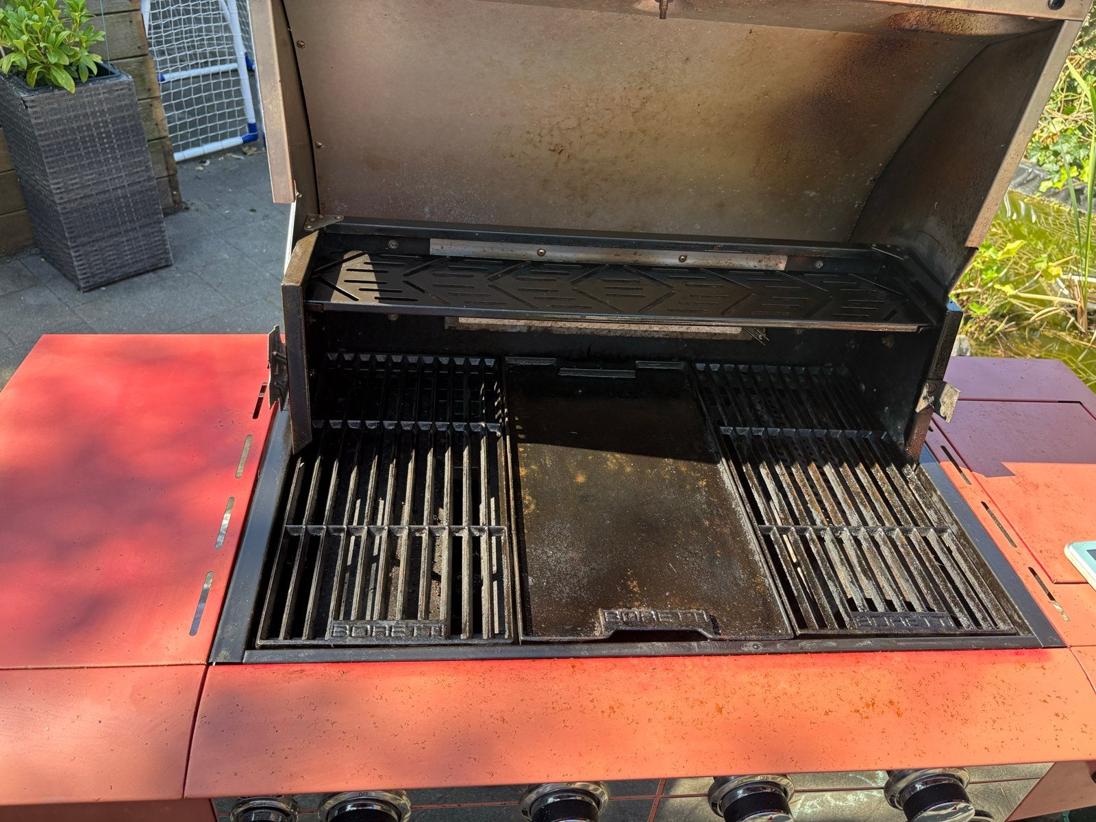 Boretti gasbarbecue met 4 branders en zijtafels, Ophalen, Gebruikt