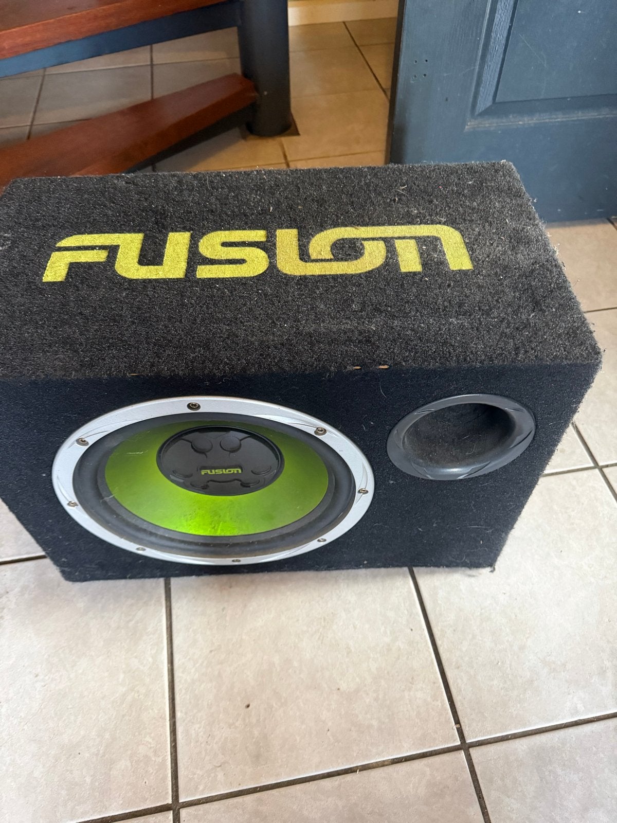 Fusion EN-AB1120 Subwoofer voor in de auto, Auto diversen, Ophalen of Verzenden, Gebruikt