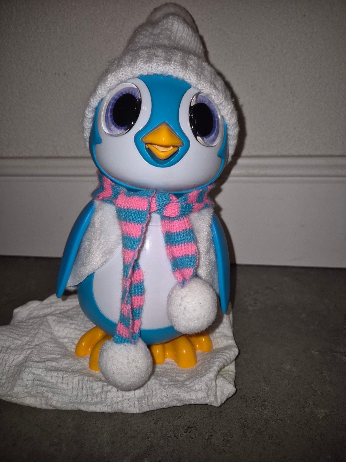 Little Live Pets Rescue Pinguïn met muts en sjaal, Ophalen of Verzenden, Zo goed als nieuw, Jongen of Meisje