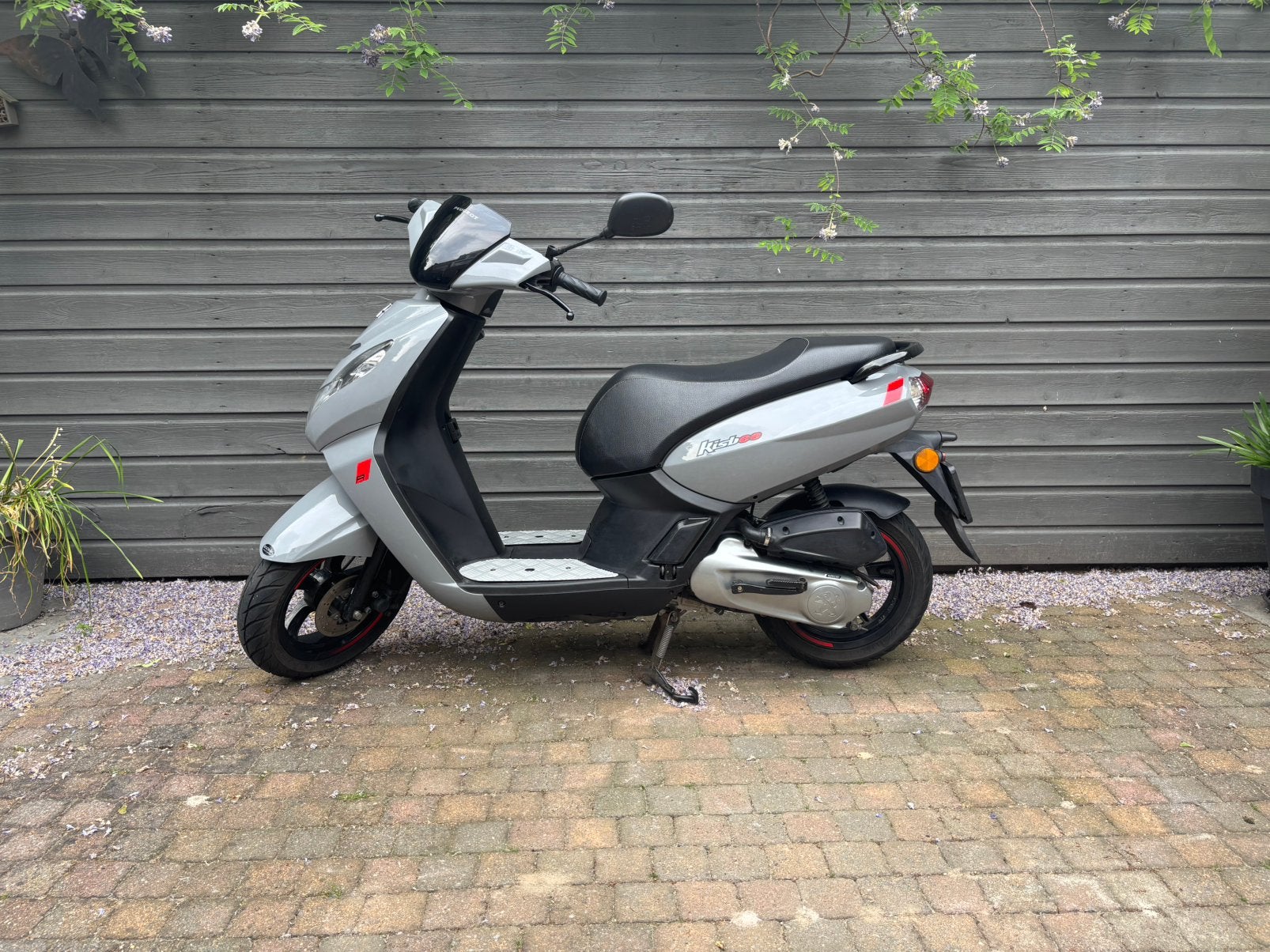Peugeot Kisbee Nardo Gray, Ophalen, Overige modellen, Maximaal 45 km/u, Zo goed als nieuw