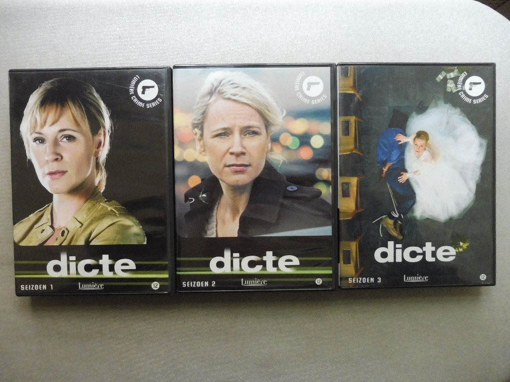DVD's "Dicte" seizoen 1-3, Cd's en Dvd's, Vanaf 12 jaar, Ophalen, Zo goed als nieuw, Overige genres