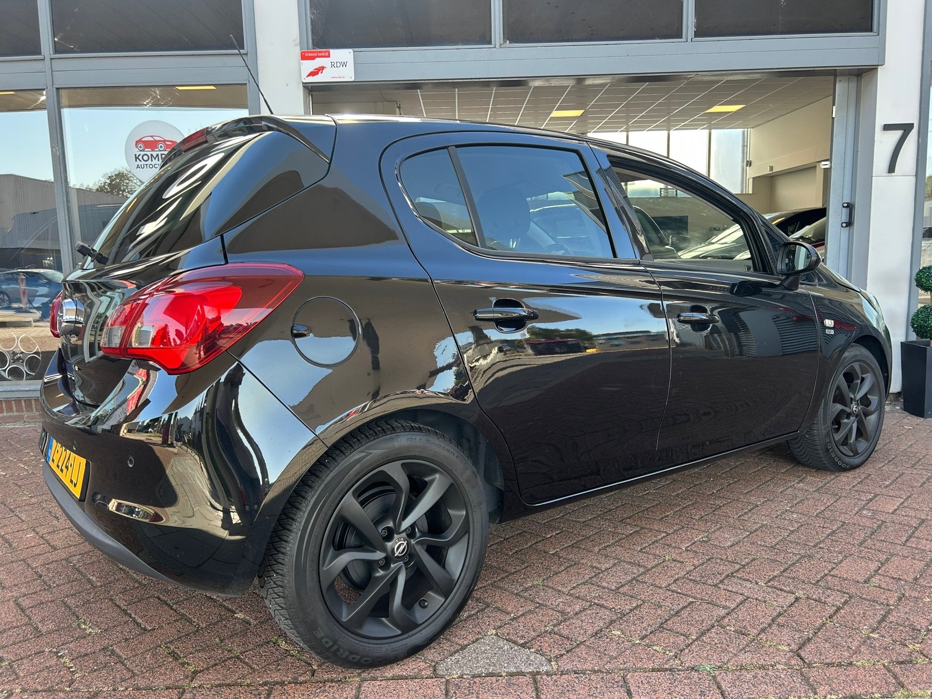 Foto 9 van Opel Corsa 1.2 Black Edition |Apple Carplay|Airco|1EIG|Cruis