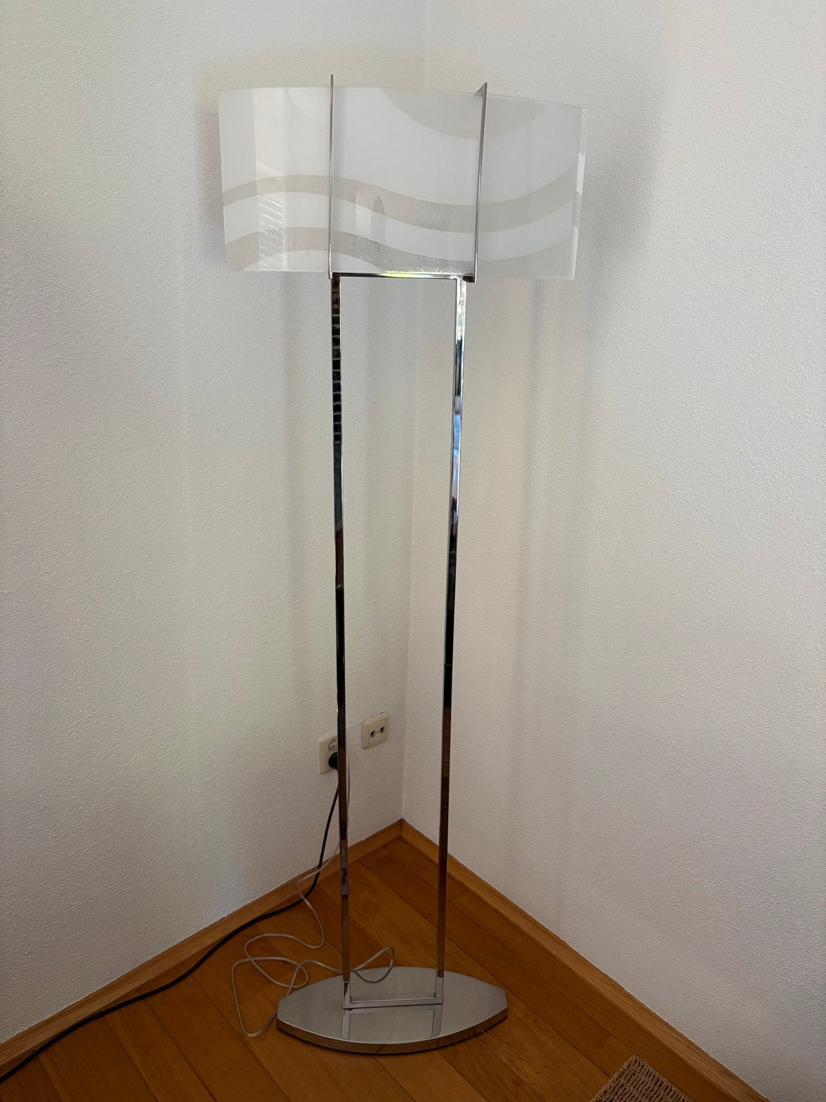 Moderne staande led design lamp met dimmer, Ophalen, E27 (groot), Zo goed als nieuw, Metaal