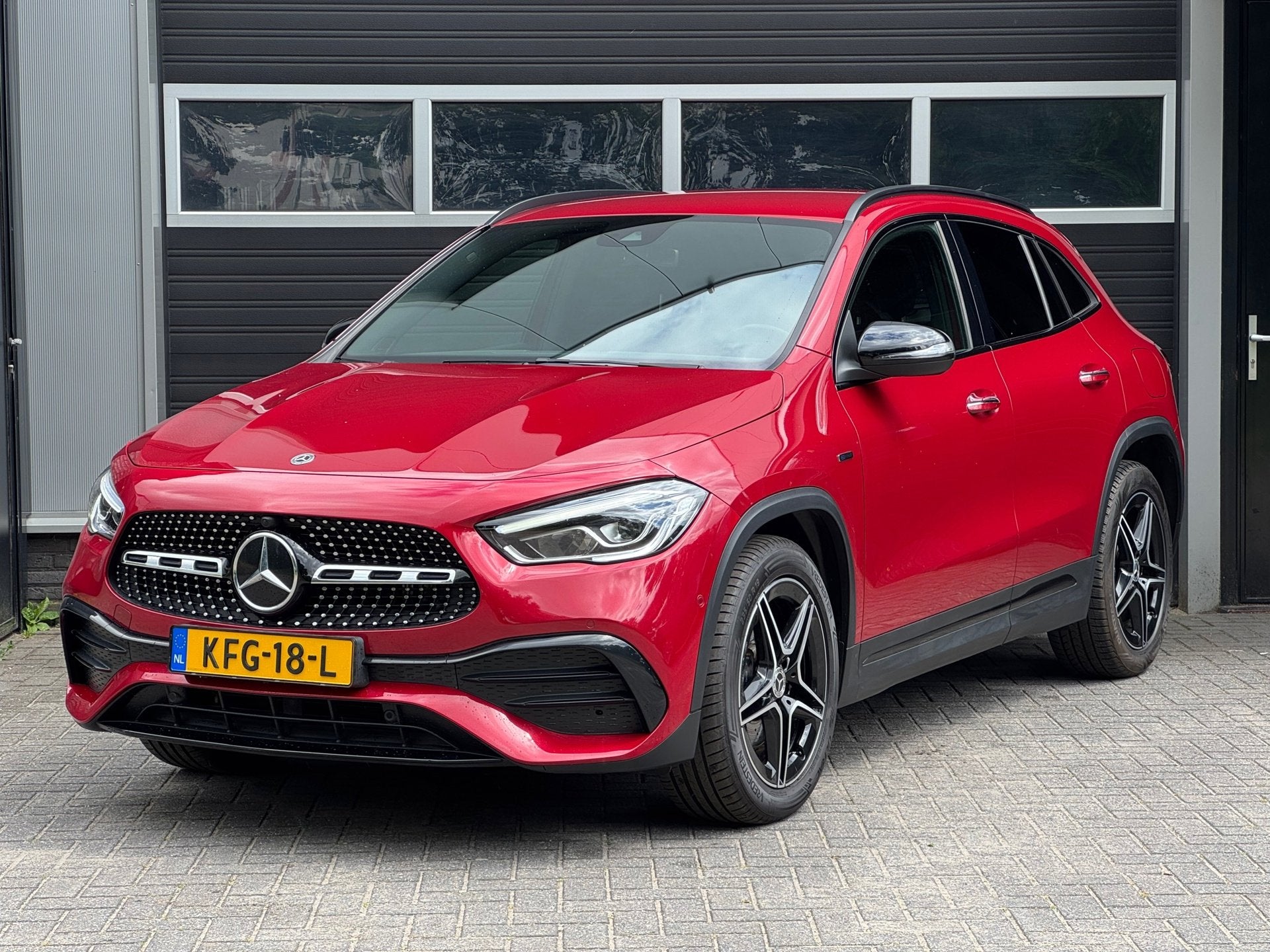 Mercedes-Benz GLA-klasse 250 e AMG Line Xenon/Led, Widescree, Auto's, Euro 6, Plug-in hybride, Bedrijf, Hybride Elektrisch/Benzine