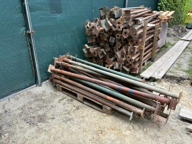 150 bouwstempels, Doe-het-zelf en Verbouw, Steigers, Ophalen, Gebruikt, Overige typen, 2 tot 5 meter