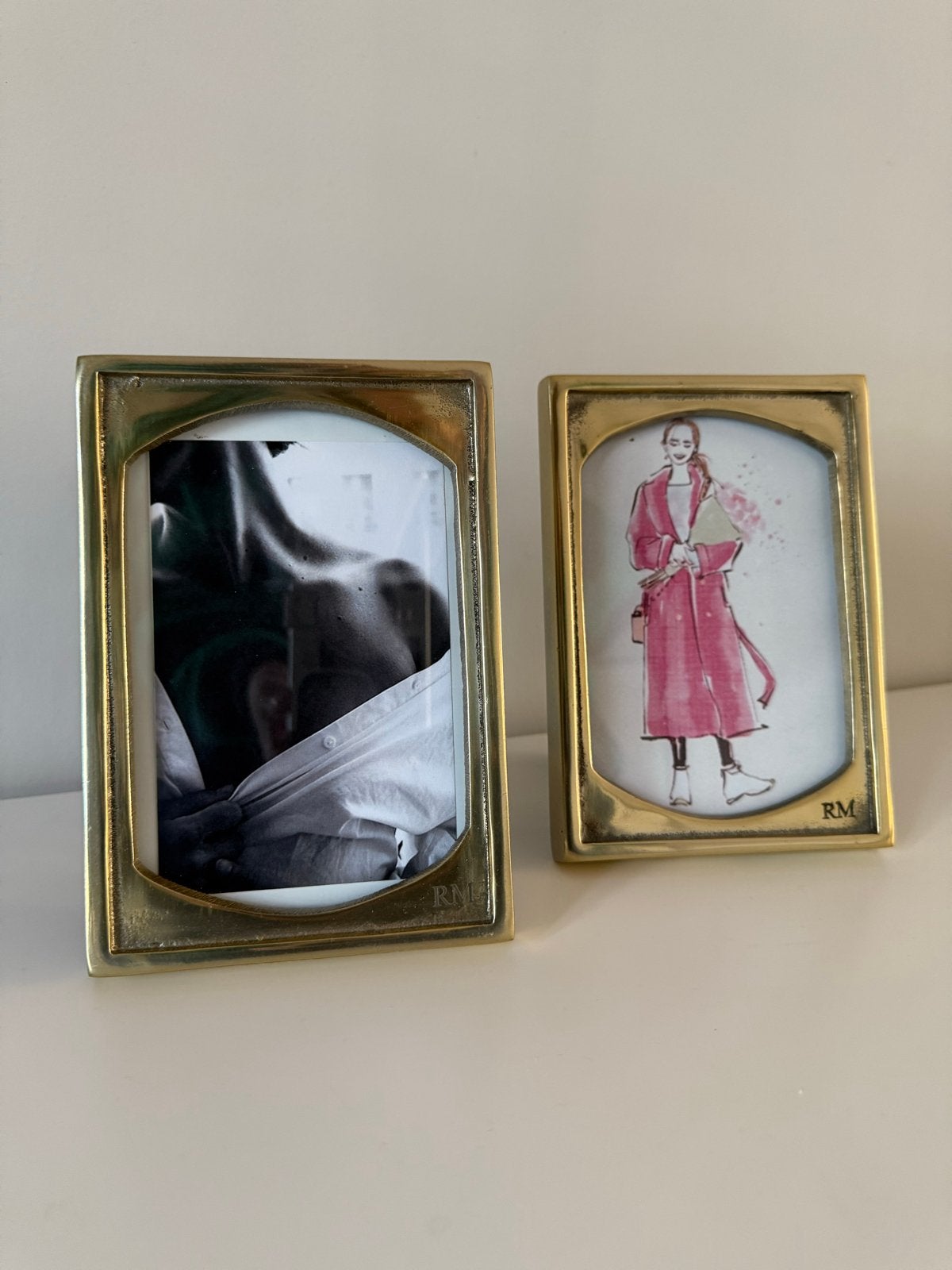 Rivièra Maison fotolijsten - Set van 2, Huis en Inrichting, Woonaccessoires | Lijsten, Ophalen, Zo goed als nieuw, Fotolijst, Goud