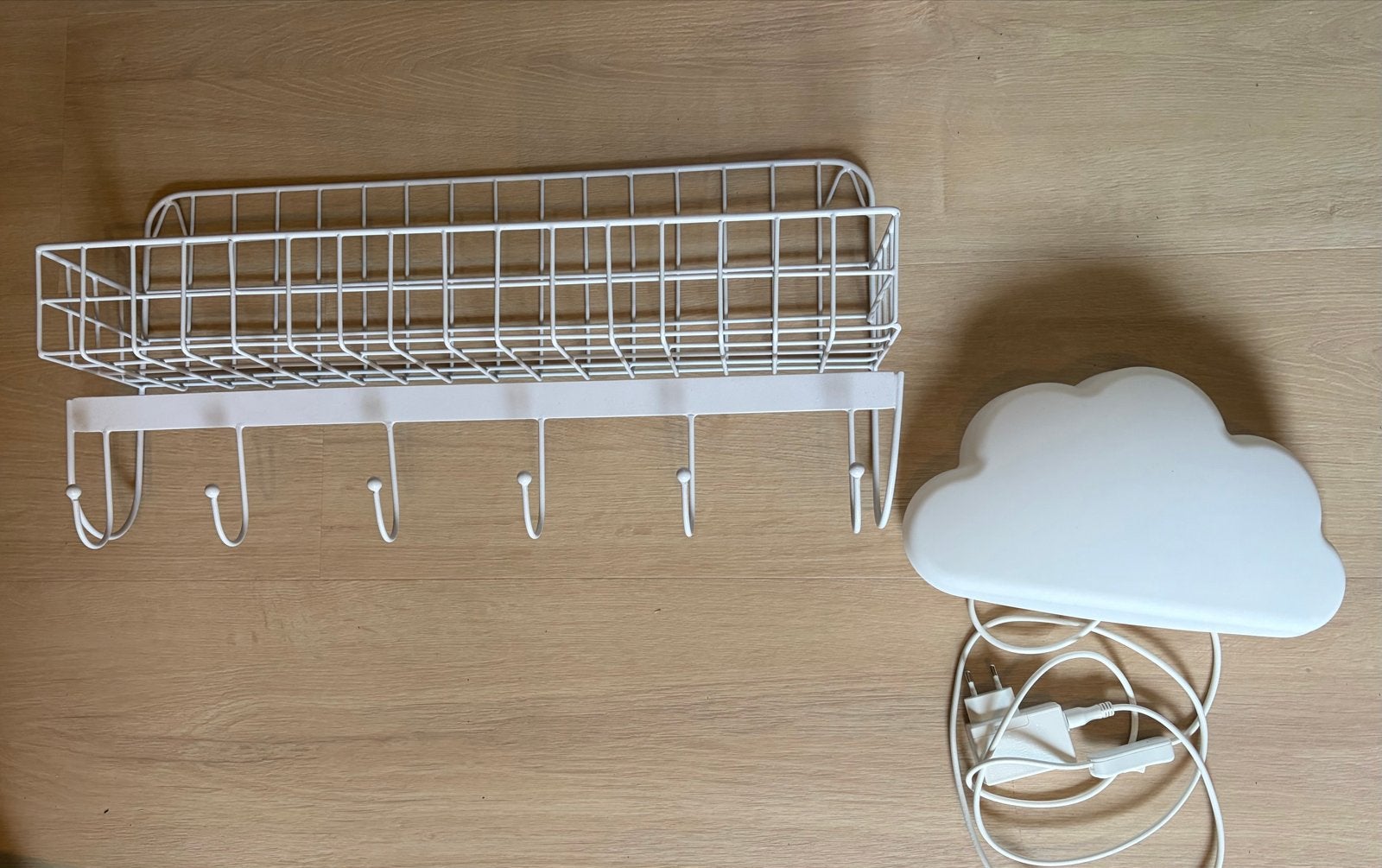 Boekenrek babykamer met wolk nachtlampje, Kinderen en Baby's, Kinderkamer | Inrichting en Decoratie, Gebruikt, Overige merken