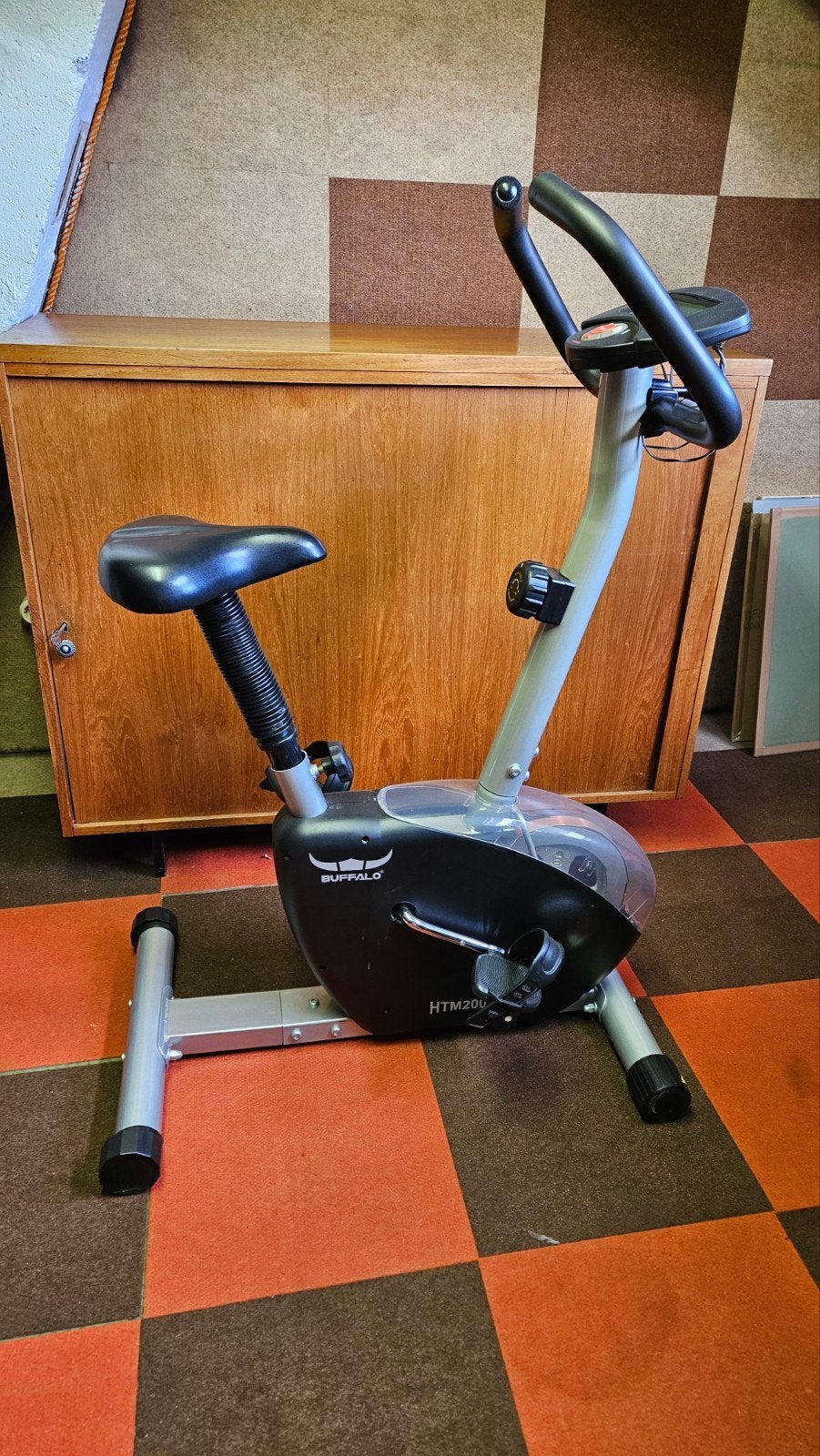 Buffalo HTM 2000 Hometrainer, Sport en Fitness, Ophalen of Verzenden, Zo goed als nieuw, Metaal, Benen