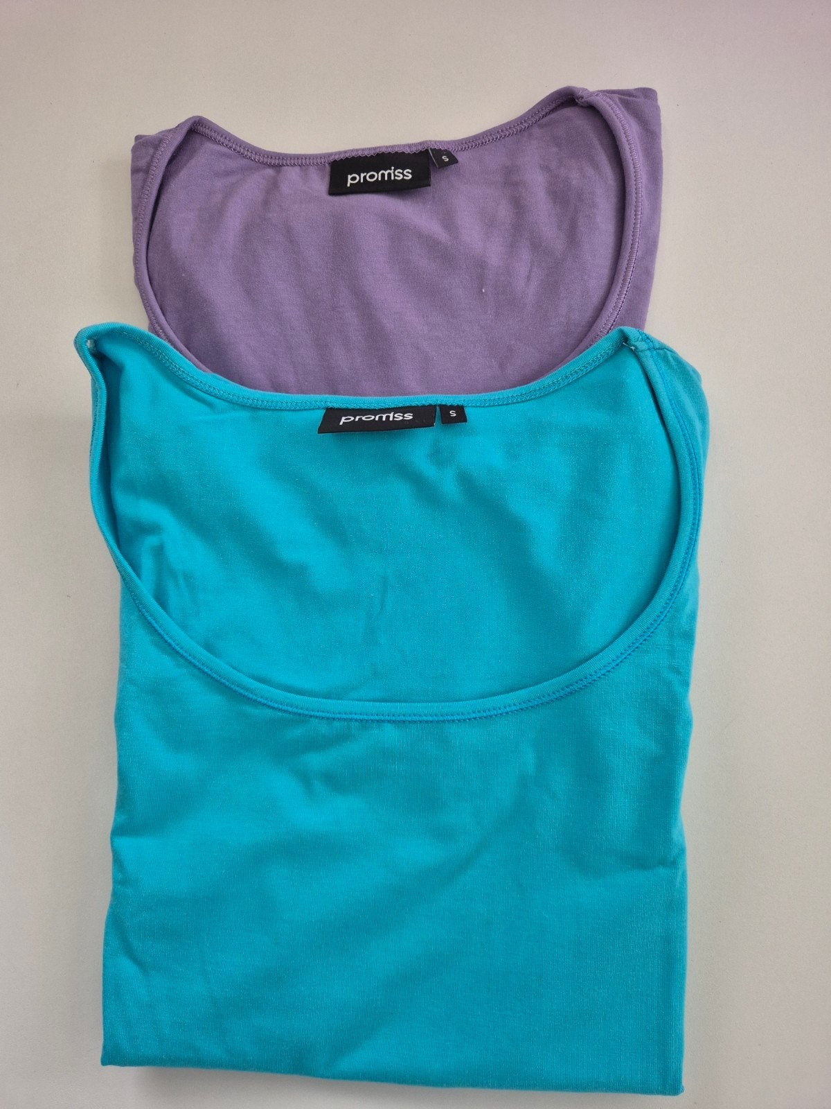 Promiss T-shirts (2 stuks) - Maat S, Kleding | Dames, Promiss, Blauw, Nieuw, Ophalen of Verzenden