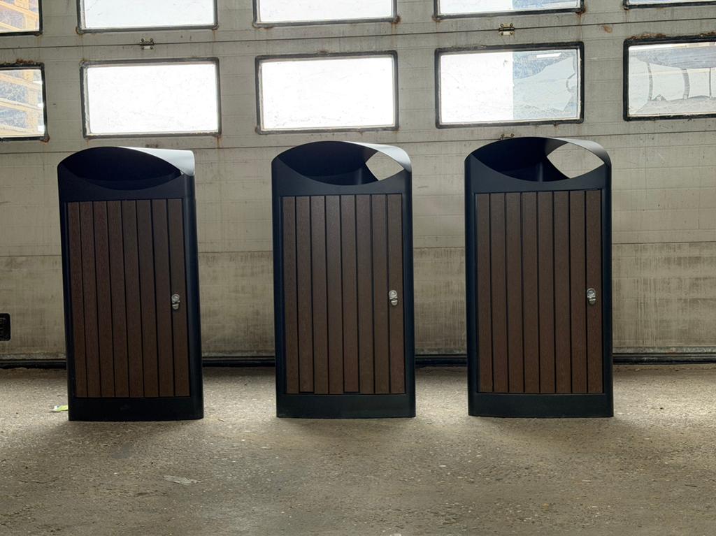 Luxe Buiten Afvalbakken / Design Prullenbakken – Nieuwstaat, Ophalen, Schreuder E-Commerce B.V., Nieuw, 40 liter of meer