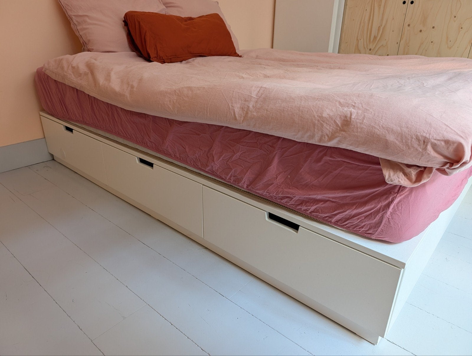 IKEA NORDLI Bedframe met opberglades, wit, 160x200cm, Ophalen, Wit, Tweepersoons, Zo goed als nieuw