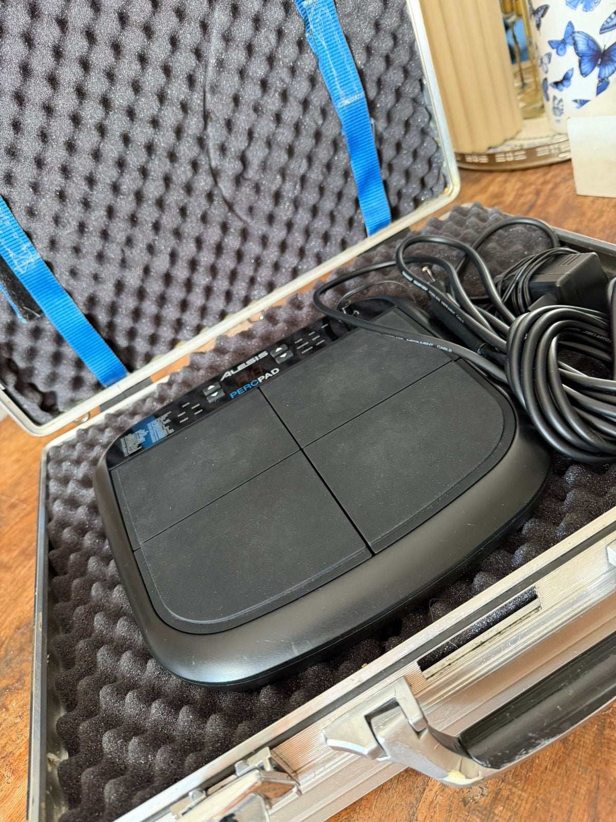Alesis percussie pad in rimowa koffer, Ophalen, Gebruikt, Percussie
