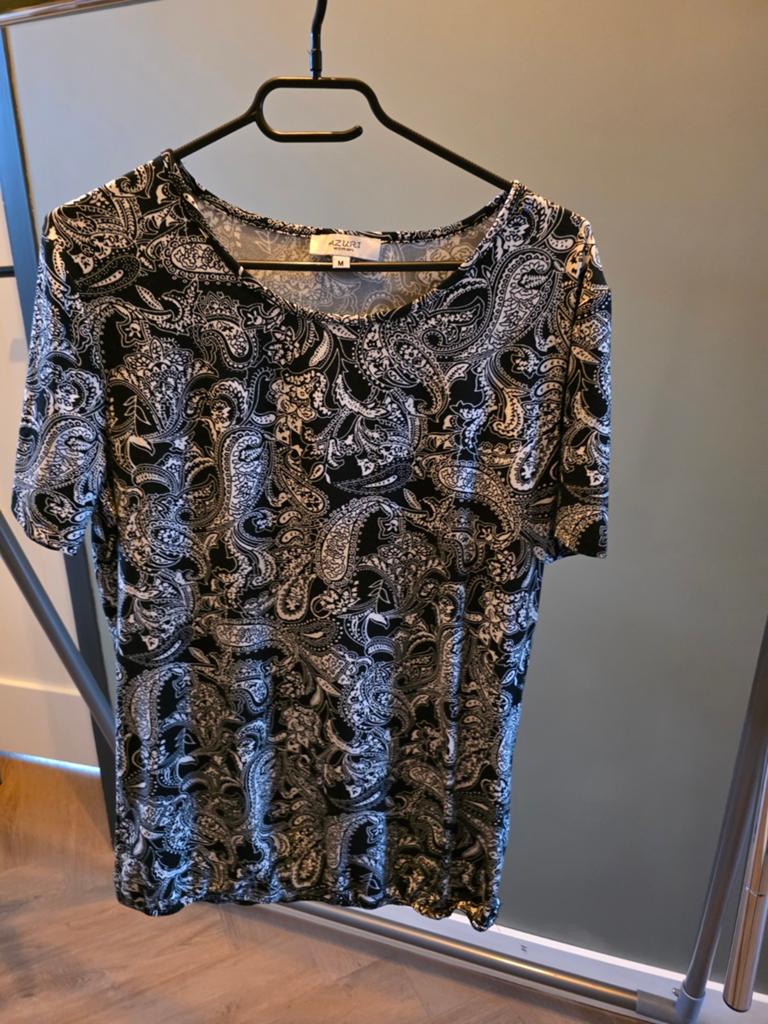 T-shirt van het merk azuri maat m, Kleding | Dames, Maat 38/40 (M), Overige kleuren, Ophalen of Verzenden, Zo goed als nieuw