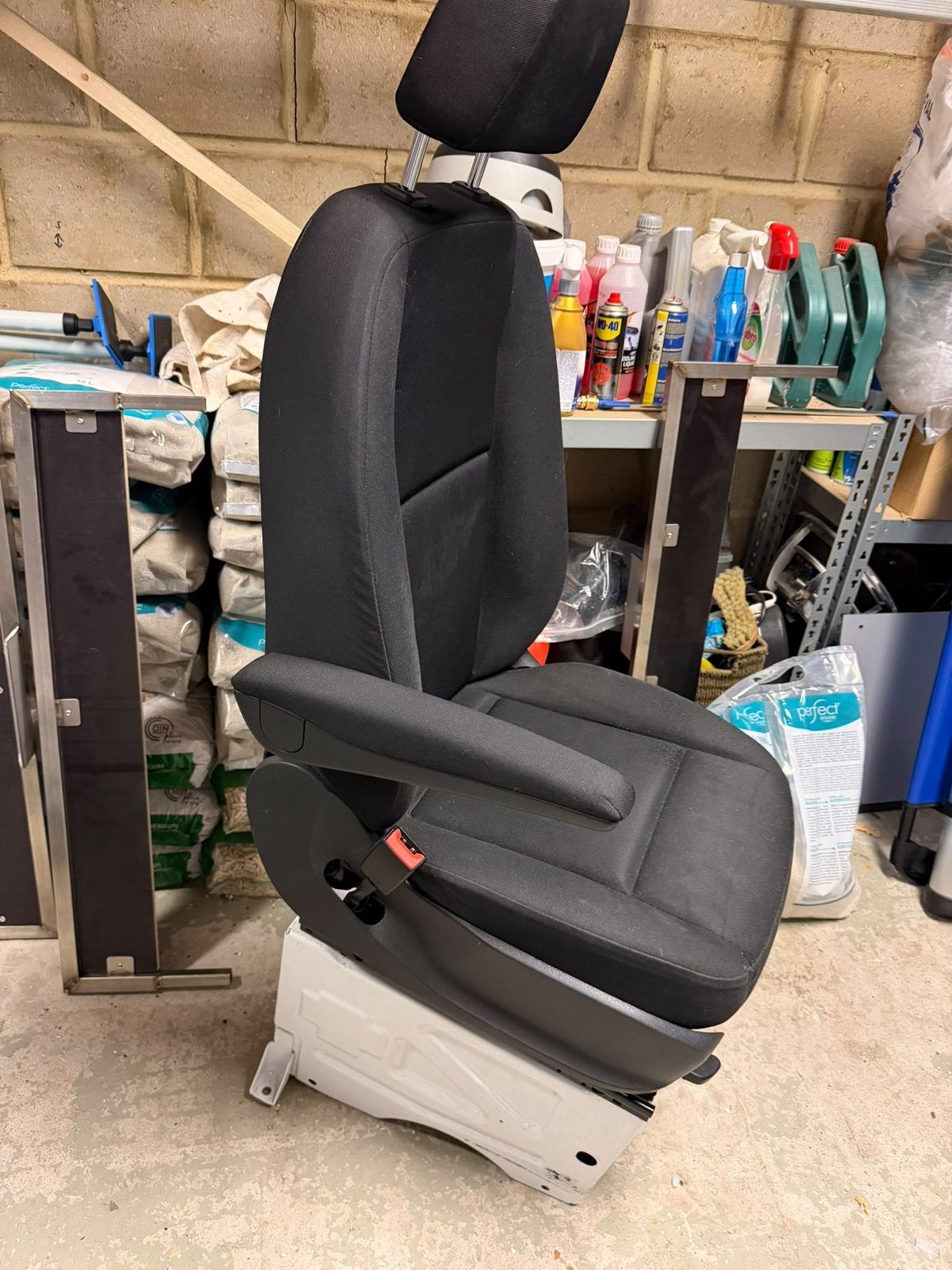 Chauffeursstoel mercedes sprinter 907 incl. stoelconsole, Ophalen