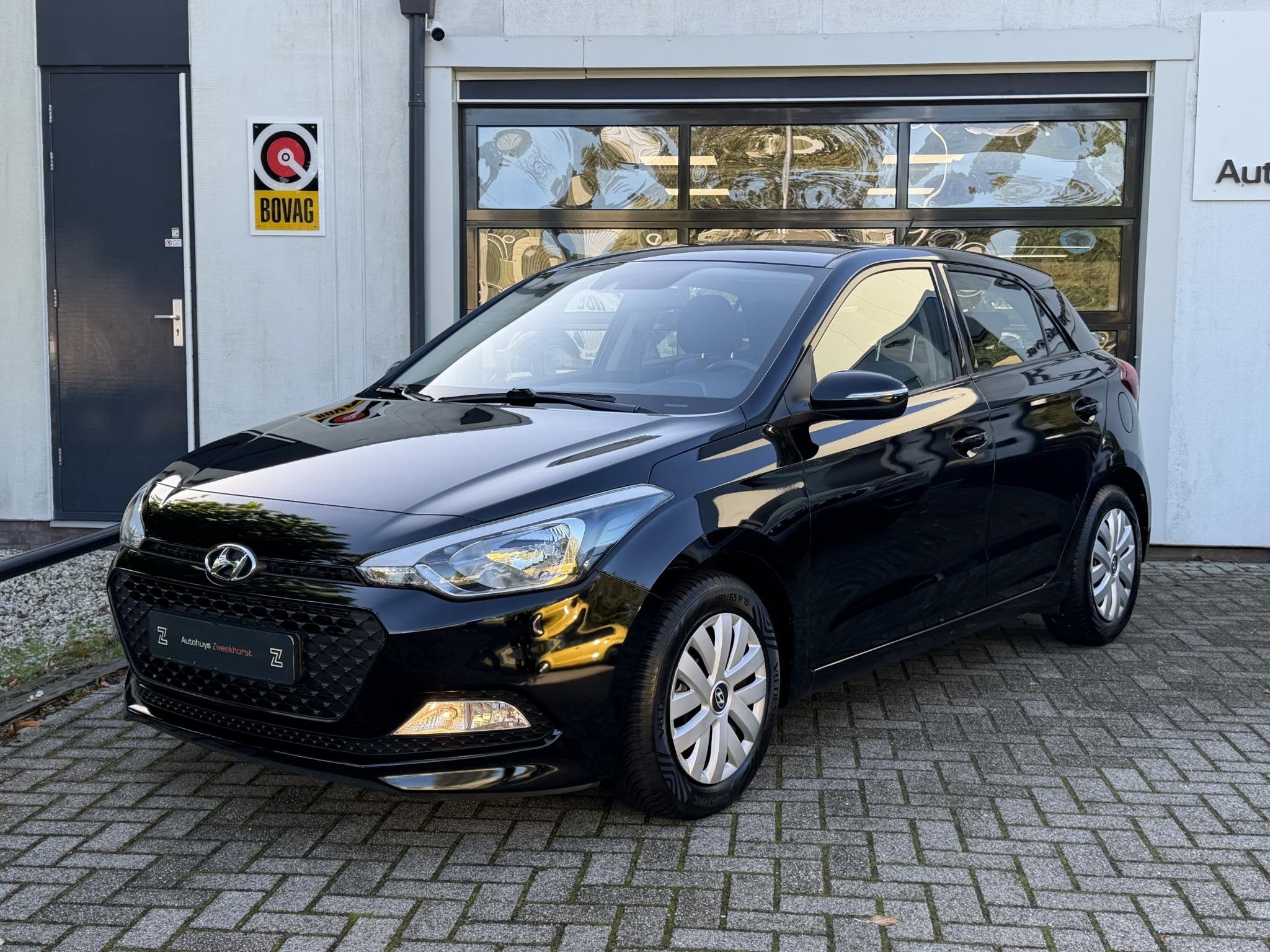 Hyundai i20 1.4 Automaat | 55.119 KM | Stoel-/Stuurverwarmin, Auto's, Euro 5, Gebruikt, 1398 cc, 4 cilinders