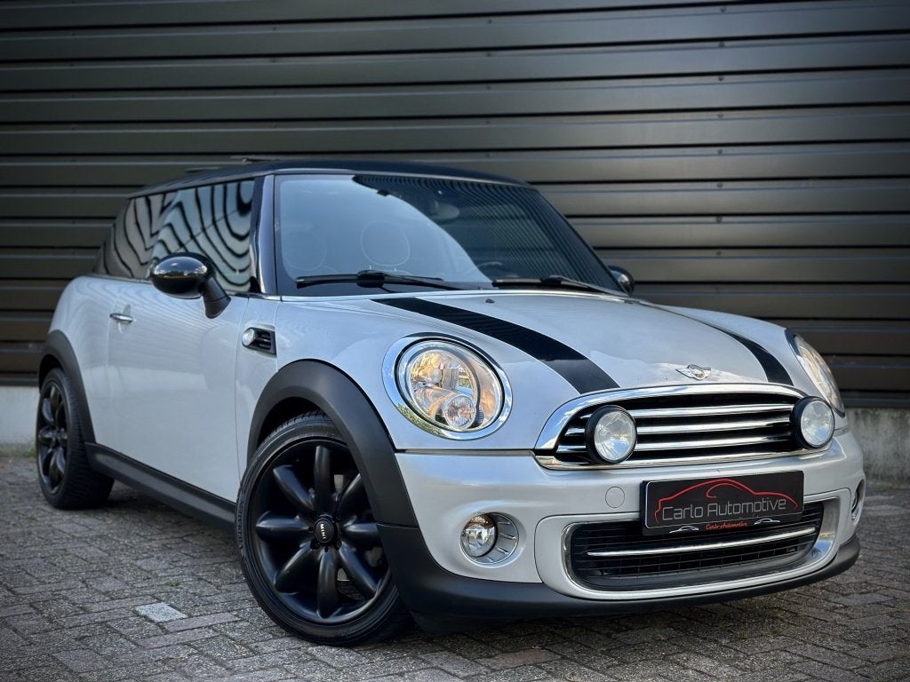 MINI Cooper 1.6 PANO|LEER|NAVI|CLIMA|STOELVERW|CRUISE, Auto's, Euro 5, 4 cilinders, 4 stoelen, Wit