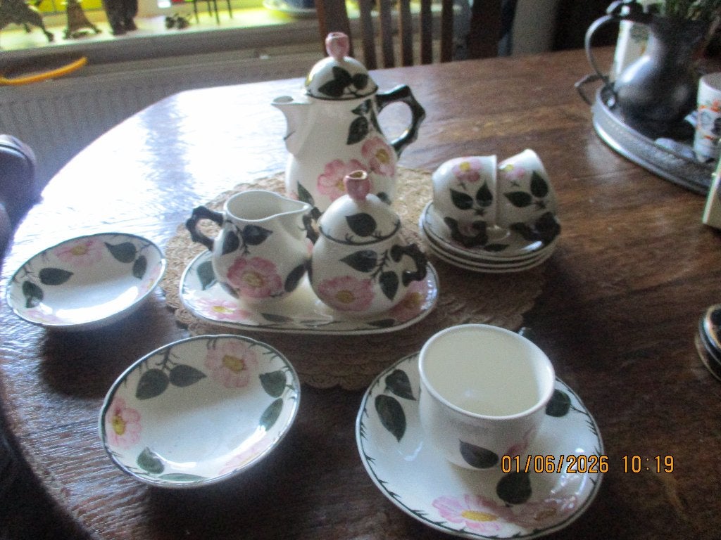 servies villeroy @boch, Ophalen of Verzenden, Zo goed als nieuw, Porselein, Compleet servies