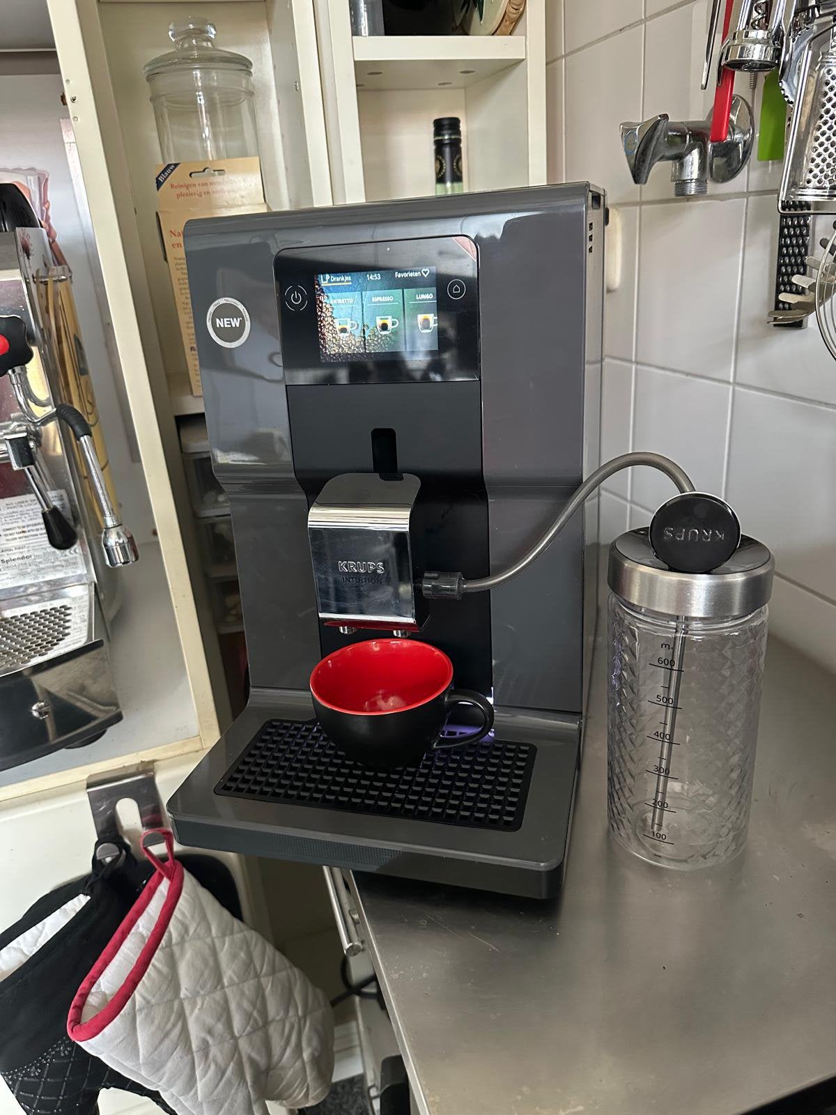 Te koop: Krups Intuition Preference EA872 Quattro Force, Witgoed en Apparatuur, Koffiezetapparaten, Gebruikt, Koffiebonen, Koffiemachine