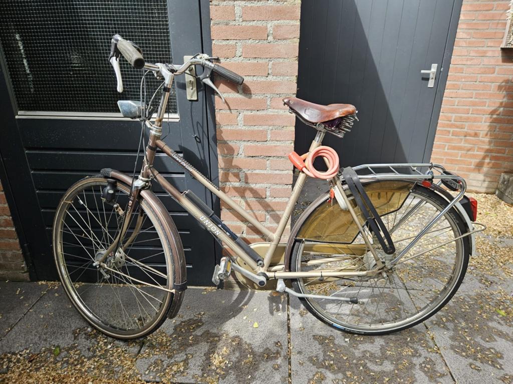Oude damesfiets in goede staat, Fietsen en Brommers, Fietsen | Oldtimers, Ophalen