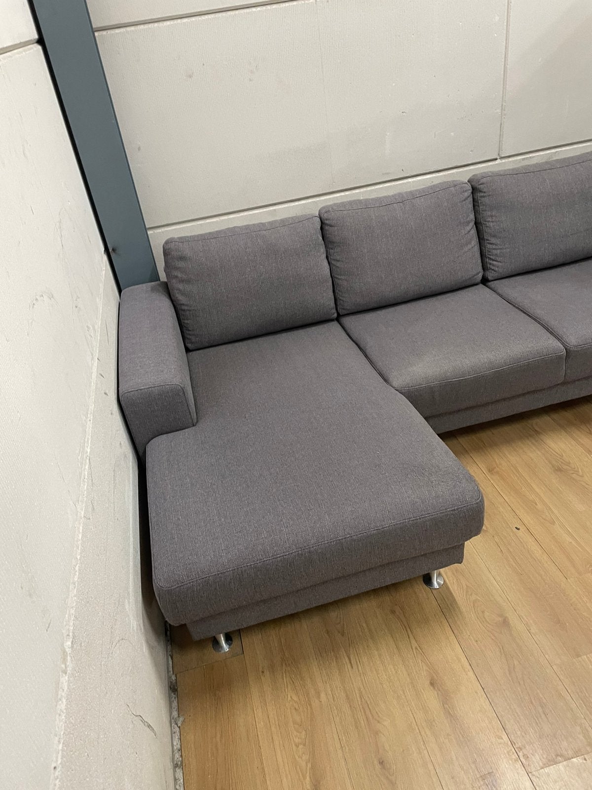 Mooie Grijze hoekbank met chaise longue - GEREINIGD!!!, Ophalen, 125 tot 150 cm, Luxe, Hoekbank