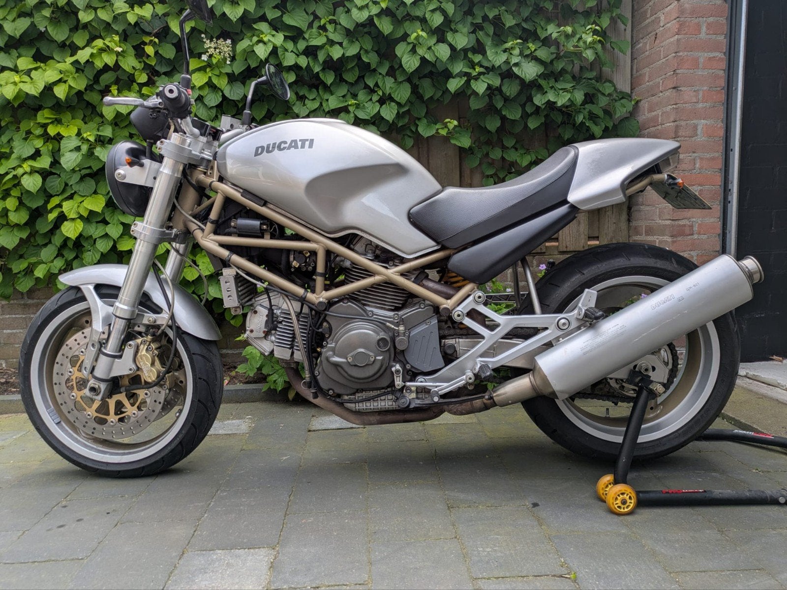 Ducati monster 900 2000, Motoren, 2 cilinders, Particulier, Meer dan 35 kW, Naked bike