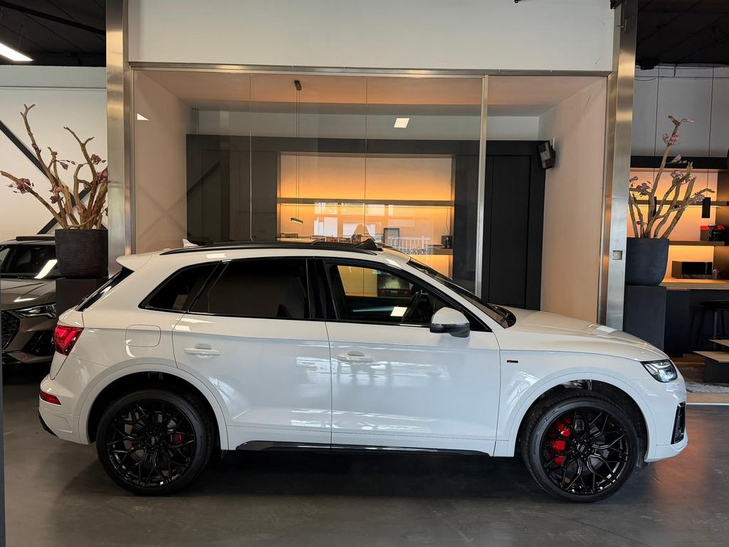 Audi Q5 50 TFSI e S Line 299PK Competition RS stoel 2021 gar, Gebruikt, 4 cilinders, Wit, Plug-in hybride