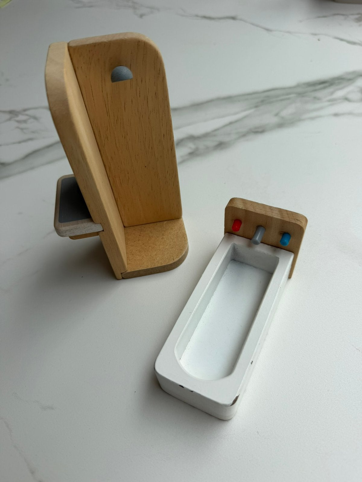 Houten poppenhuismeubels, Ophalen of Verzenden, Zo goed als nieuw, Poppenhuis