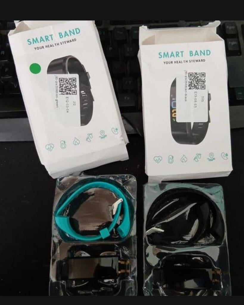 2x smart watch, nieuw in doosje, Ophalen of Verzenden, Nieuw