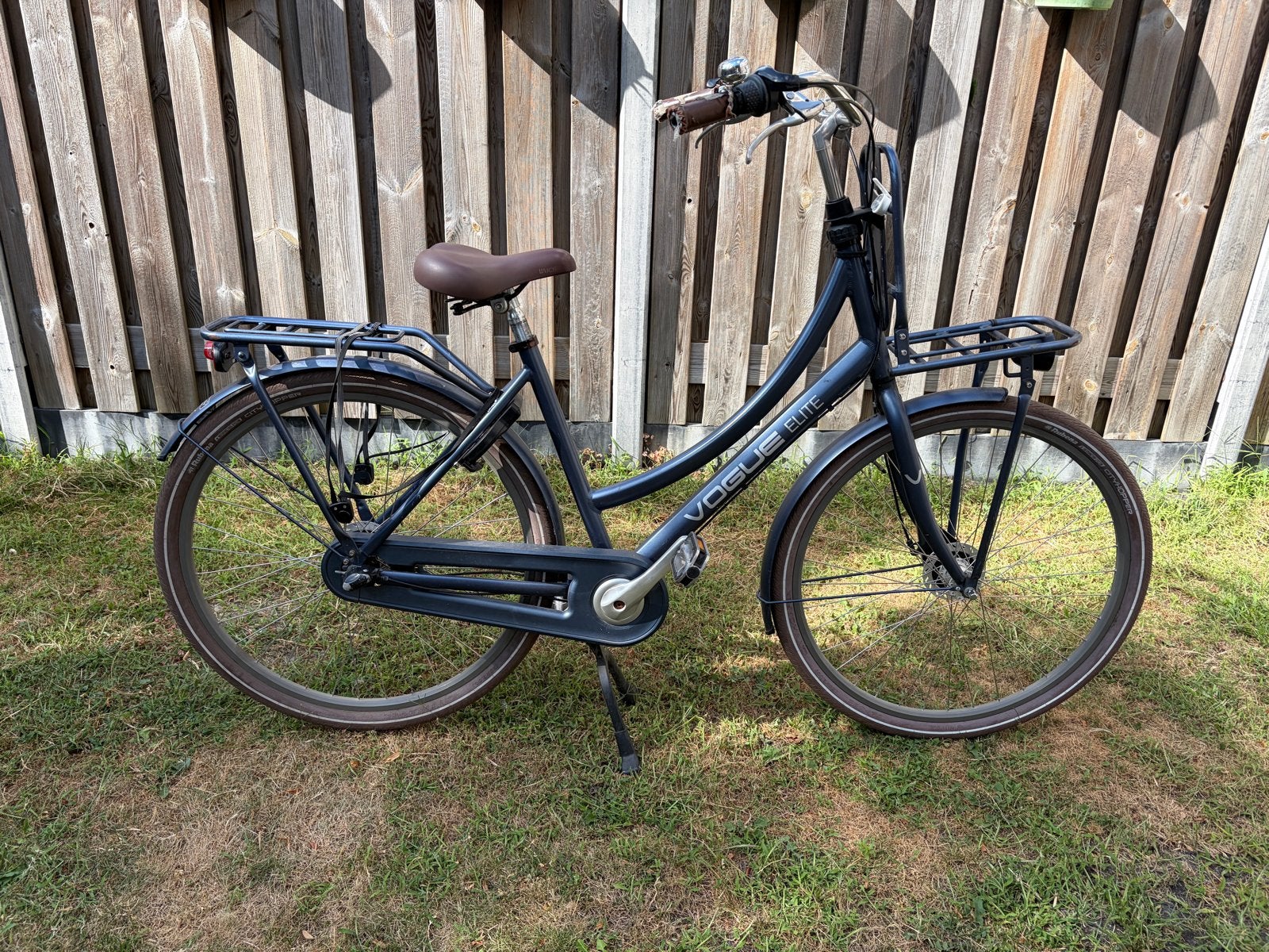 Vogue Elite damesfiets met voordrager en terugtraprem, Fietsen en Brommers, Fietsen | Dames | Damesfietsen, Terugtraprem, Gebruikt
