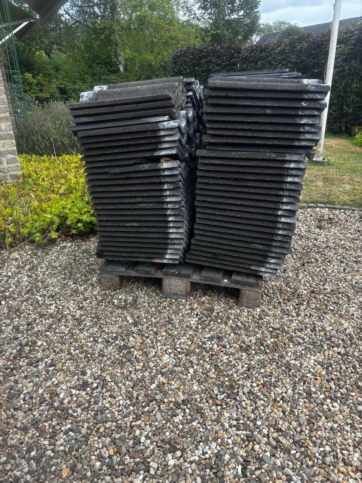 Gebruikte sneldek dakpannen beton, antraciet, ca. 150 stuks, Ophalen, Overige materialen, Overige kleuren, Dakpannen