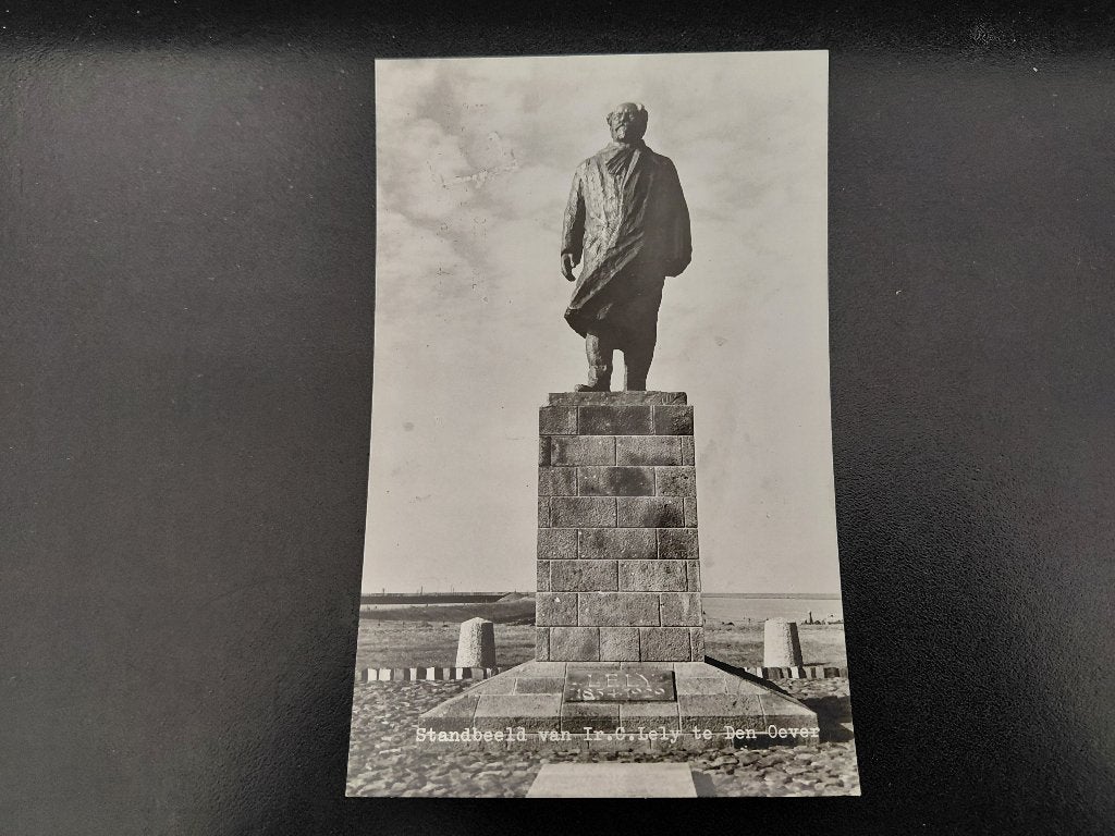 Den Oever, standbeeld van Ir. C. Lely, ongelopen, fotokaart, Verzenden, 1940 tot 1960, Ongelopen, Noord-Holland