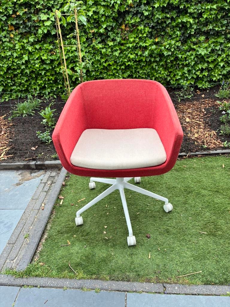 Arca “Mini” stoel True design by Studio Orlandini Italie, Ophalen of Verzenden, Zo goed als nieuw, Rood