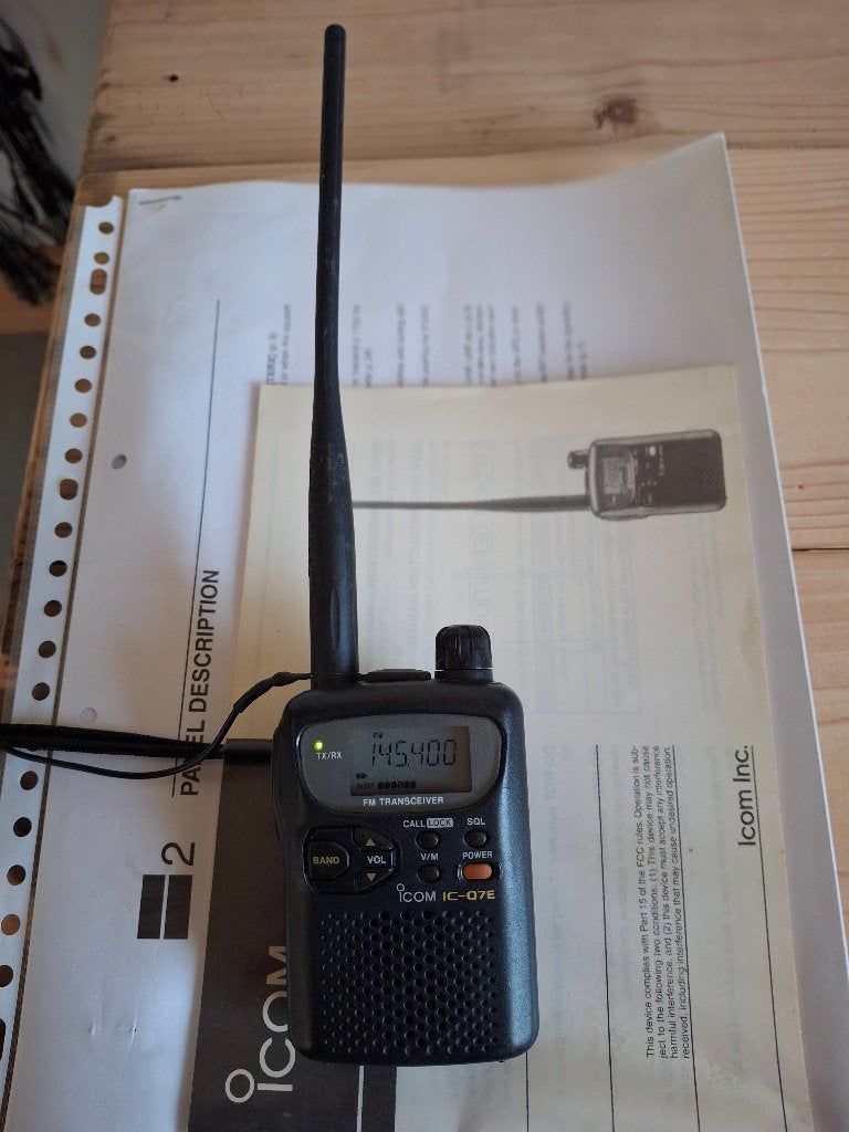 ICOM IC-Q7E miniporto 2m/70cm, Ophalen of Verzenden, Gebruikt, Zender en Ontvanger