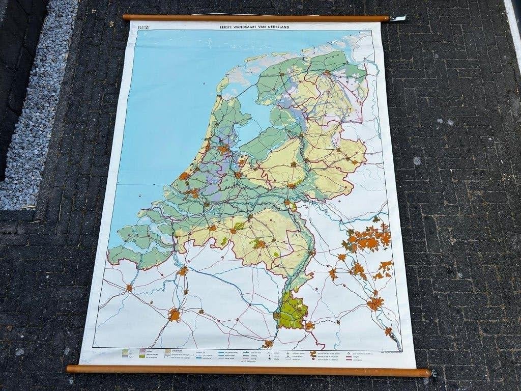 Eerste wandkaart van Nederland, Ophalen of Verzenden, Aardrijkskunde