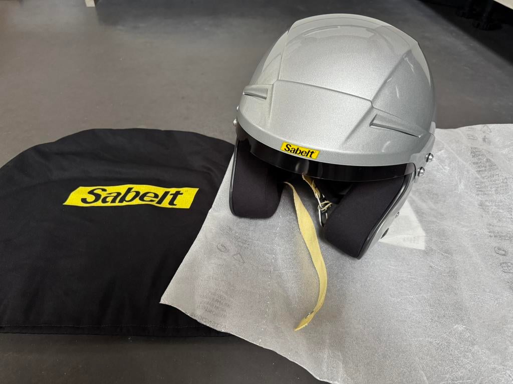 Splinternieuwe Sabelt helm met FIA keuring, Ophalen of Verzenden, Nieuw met kaartje, XS, Overige merken