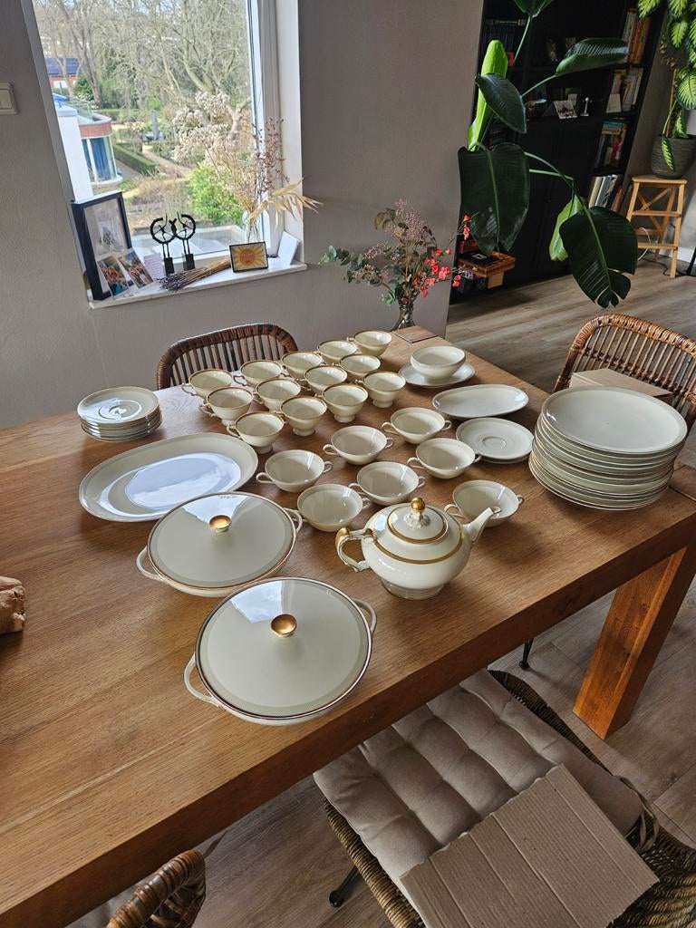 Heinrich Bavaria Selb Porseleinen Servies met Gouden Accent, Antiek en Kunst, Ophalen of Verzenden