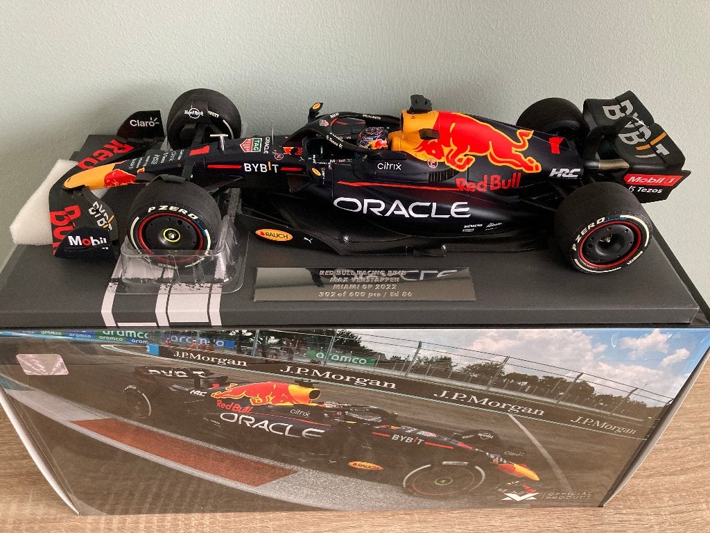 ✅ Max Verstappen editie 86 1:18 Winner Miami GP 2022 RB18, Ophalen of Verzenden, Nieuw, Formule 1