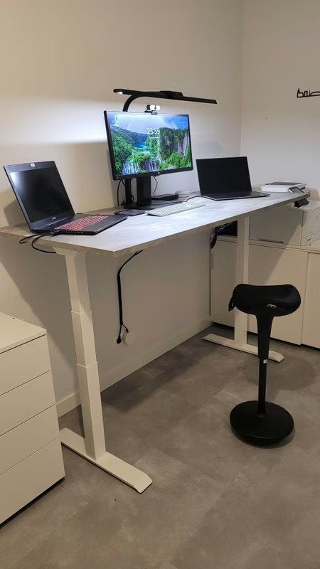 Ikea trotten zit/sta bureau 160x70, Huis en Inrichting, Ophalen, Zo goed als nieuw