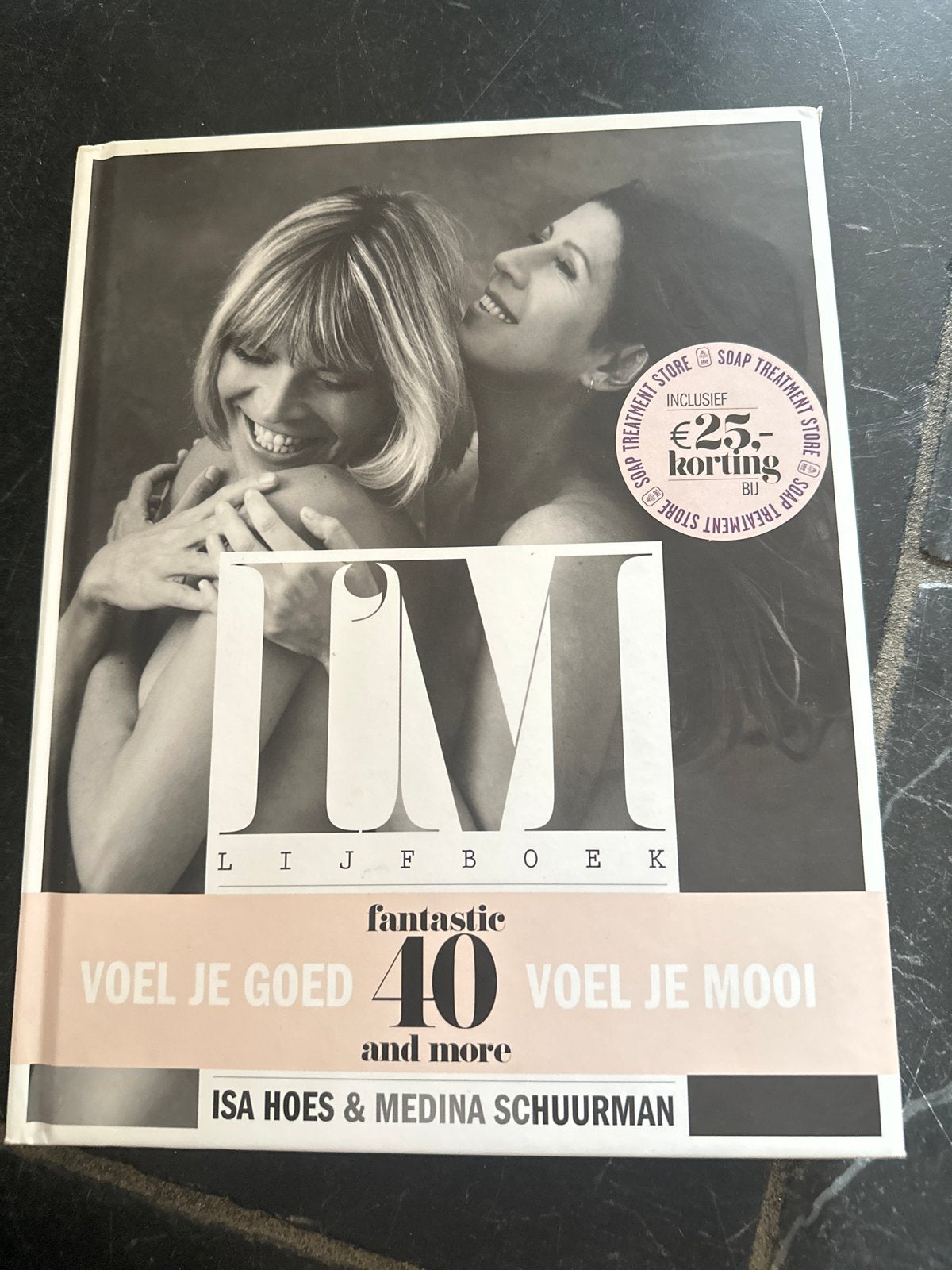 IM Lijfboek: Voel je goed, voel je mooi - Isa Hoes & Medina, Ophalen, Zo goed als nieuw, Gezondheid en Conditie
