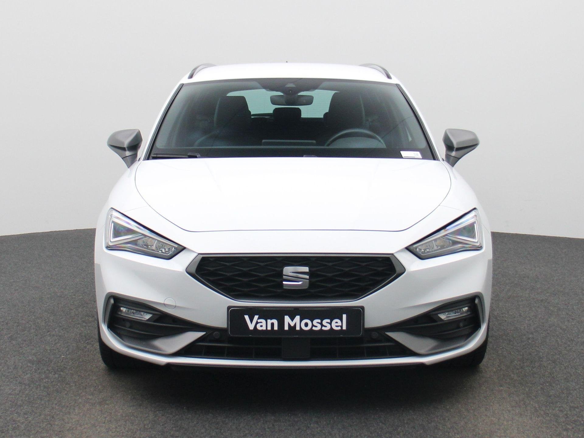 SEAT Leon Sportstourer 1.5 E-TSI FR | ELEKTR. VERSTELB. VOOR, Auto's, 12 maanden, Stof, Gebruikt, Euro 6